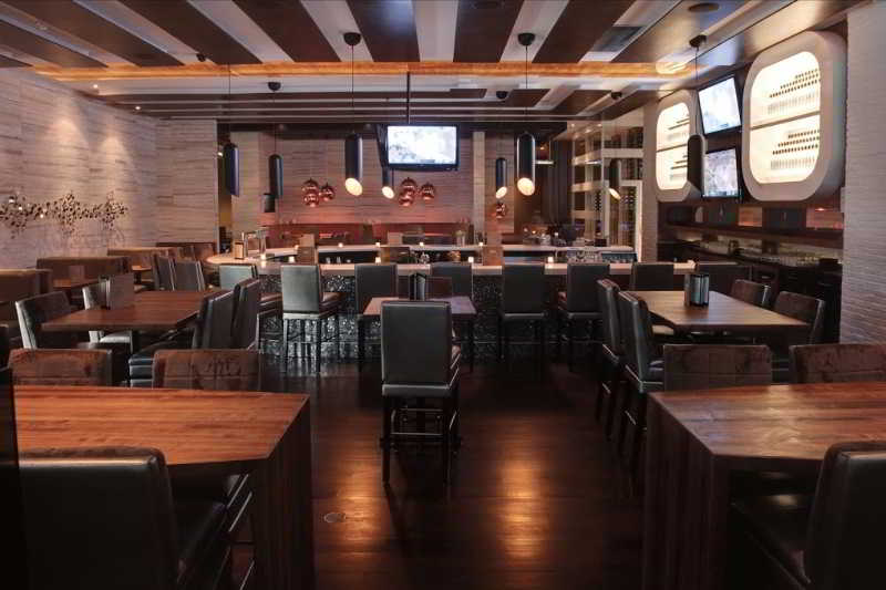 Sandman Hotel & Suites Kelowna