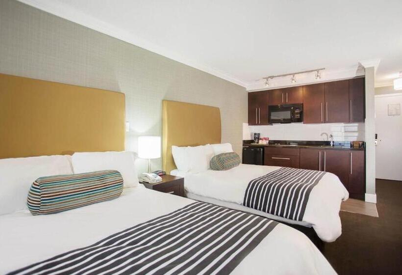 Sandman Hotel Vernon