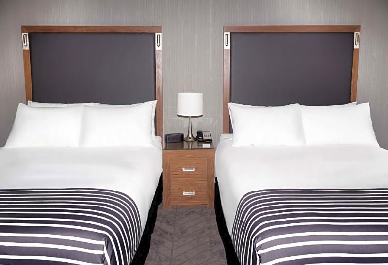 فندق Sandman Signature Lethbridge Lodge