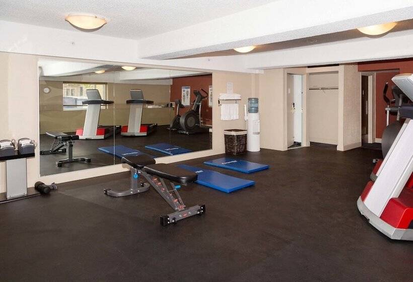 فندق Sandman Signature Lethbridge Lodge