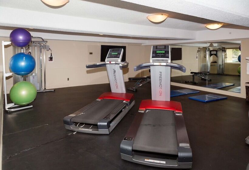 فندق Sandman Signature Lethbridge Lodge