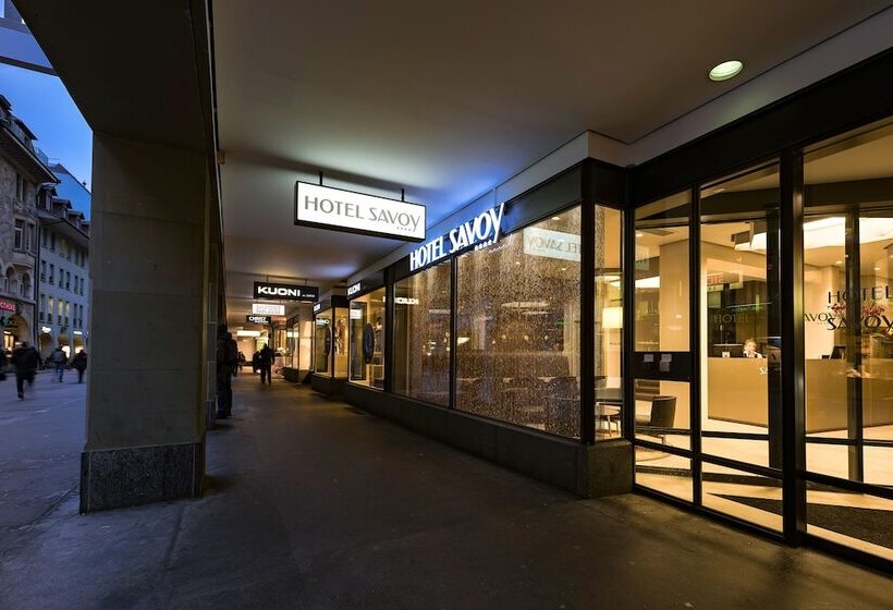 בית מלון כפרי Savoy