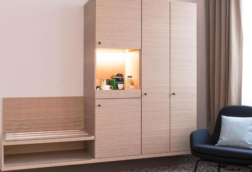 בית מלון כפרי Savoy