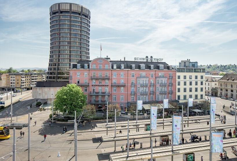 ホテル Schweizerhof Basel