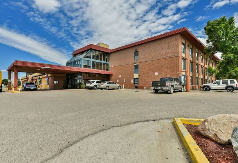 Seven Oaks Hotel Regina