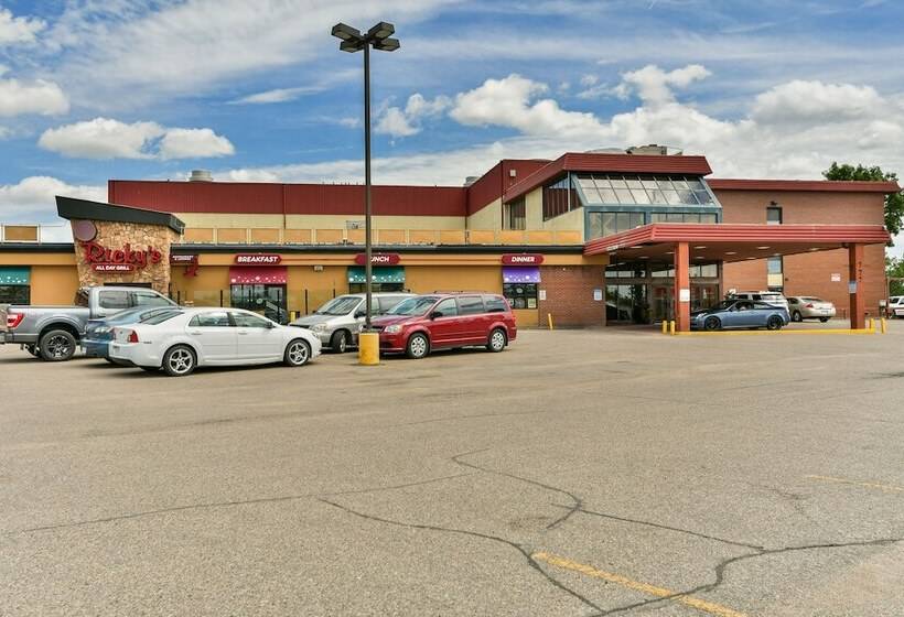 Seven Oaks Hotel Regina