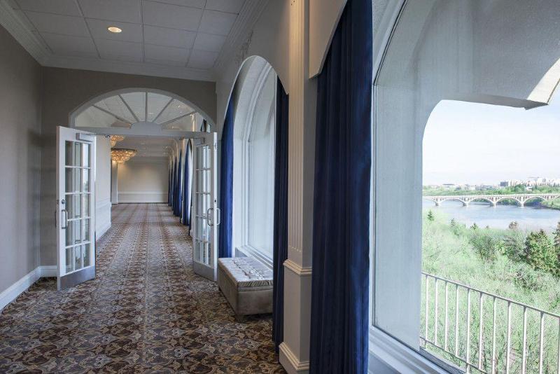 فندق Sheraton Cavalier Saskatoon