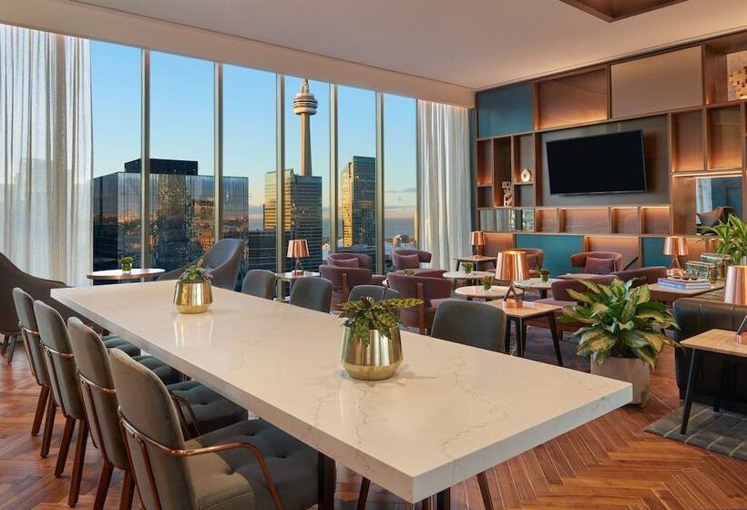 Отель Sheraton Centre Toronto