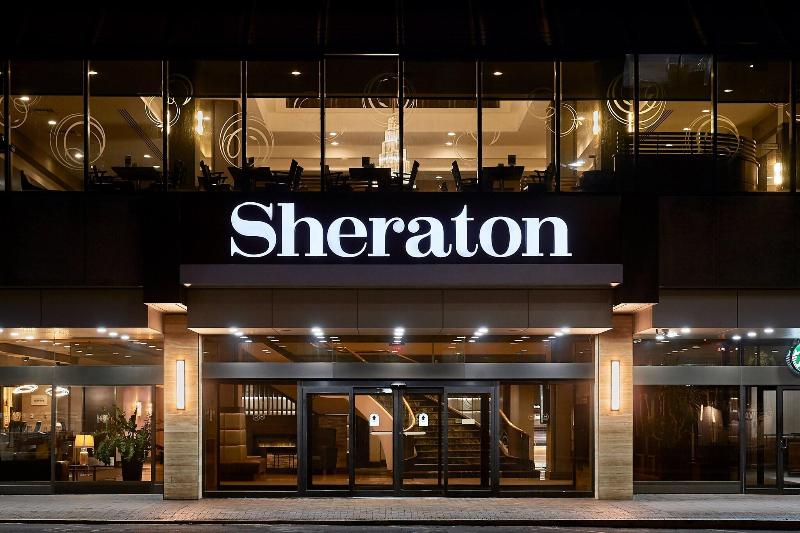 Отель Sheraton Hamilton