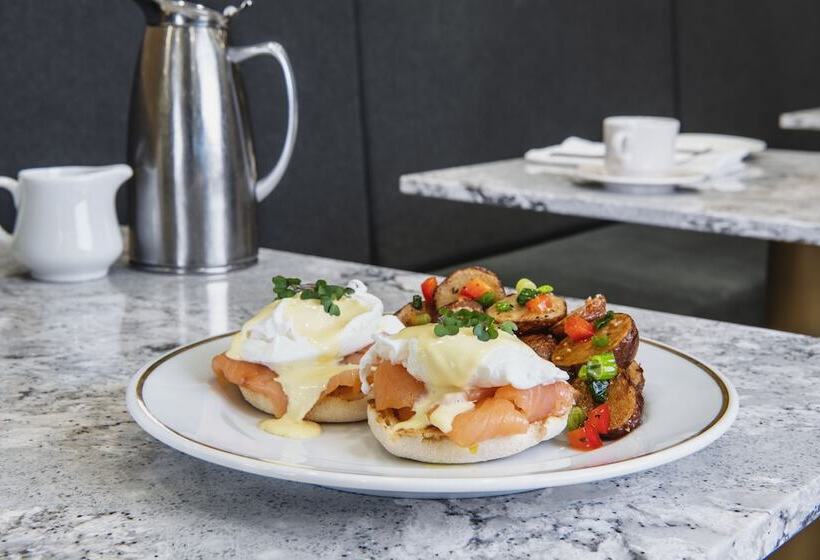 Sheraton Hotel Newfoundland