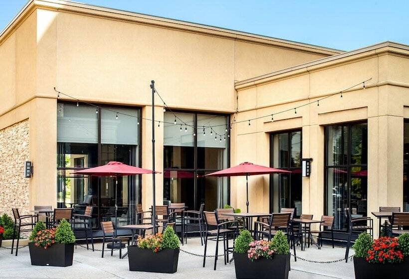 Sheraton Toronto Airport Hotel & Conference Centre