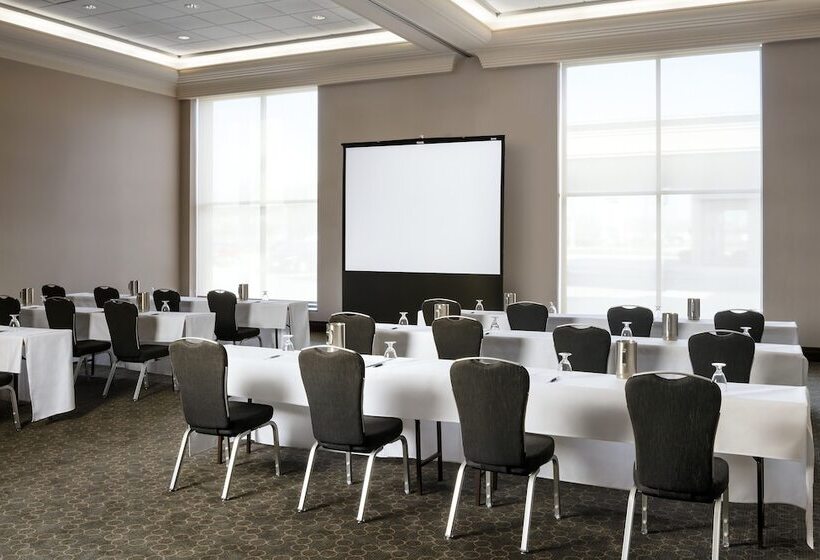 Sheraton Toronto Airport Hotel & Conference Centre