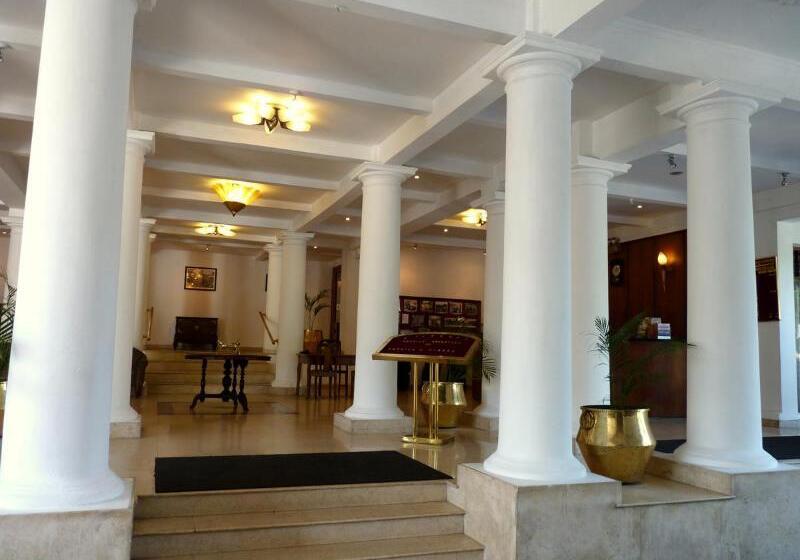 בית מלון כפרי Suisse