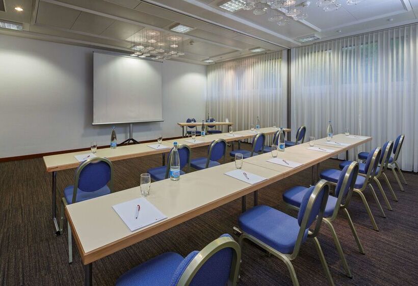 Ramada By Wyndham Baden Hotel Du Parc