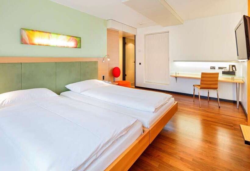 Ramada By Wyndham Baden Hotel Du Parc