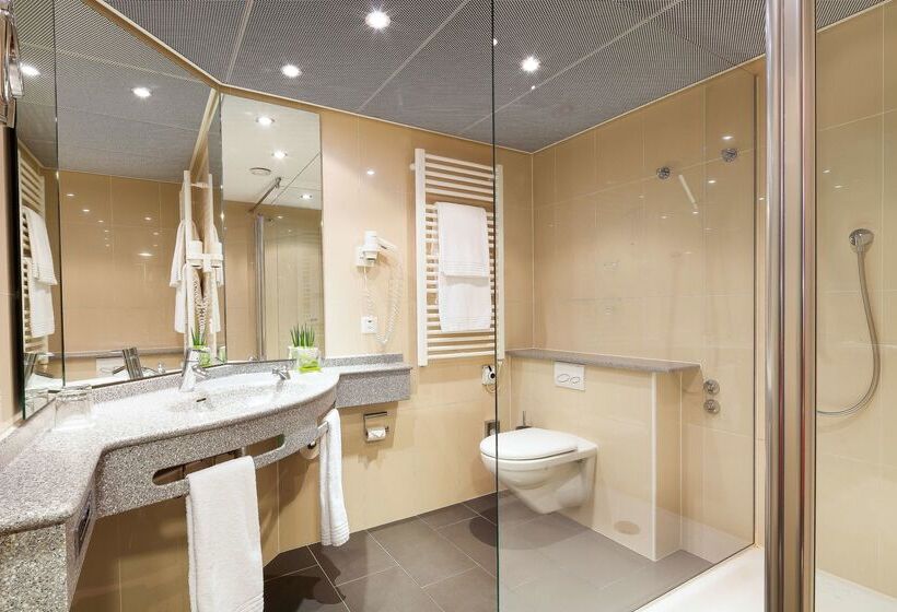 Ramada By Wyndham Baden Hotel Du Parc