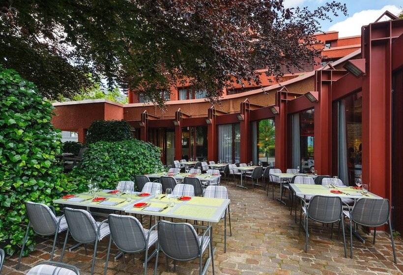 Ramada By Wyndham Baden Hotel Du Parc