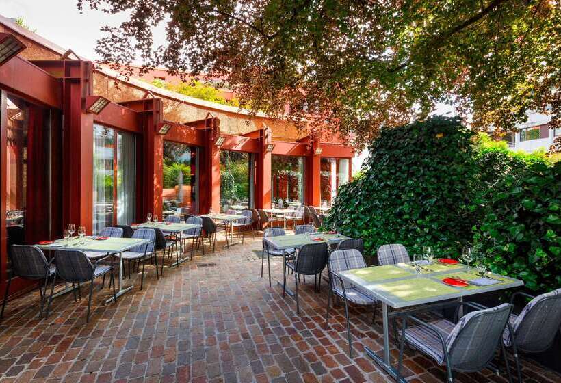 Ramada By Wyndham Baden Hotel Du Parc