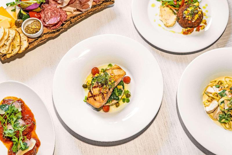 The Insignia Hotel, Sarnia, A Tribute Portfolio