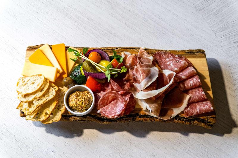 The Insignia Hotel, Sarnia, A Tribute Portfolio