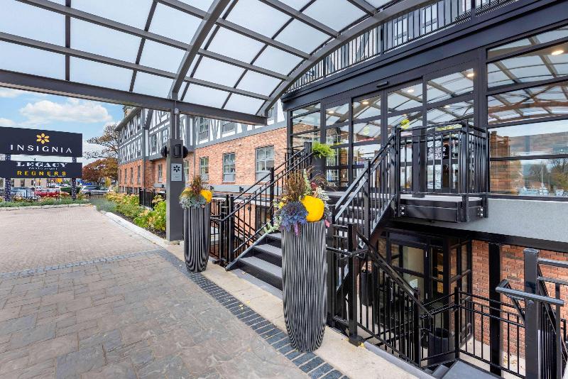 The Insignia Hotel, Sarnia, A Tribute Portfolio