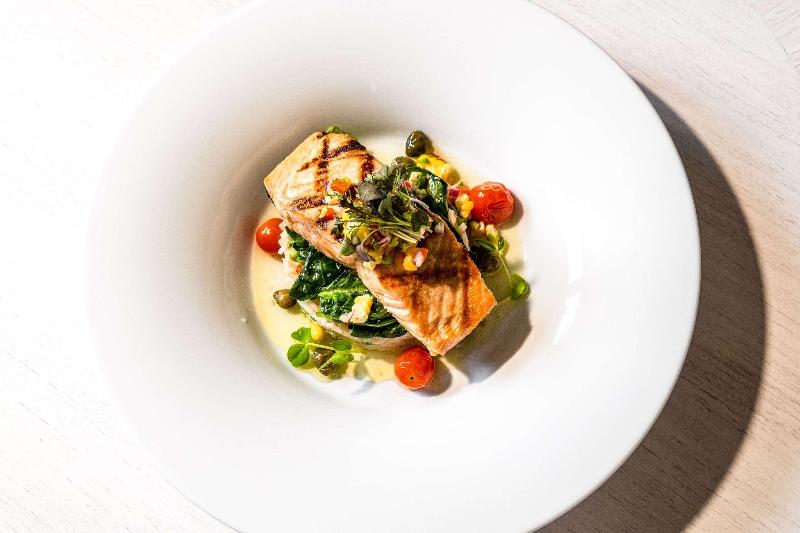 The Insignia Hotel, Sarnia, A Tribute Portfolio