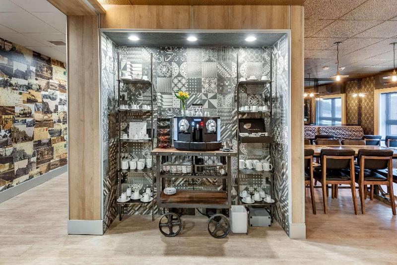 The Insignia Hotel, Sarnia, A Tribute Portfolio