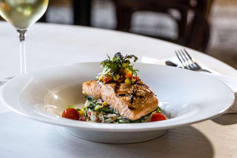 The Insignia Hotel, Sarnia, A Tribute Portfolio