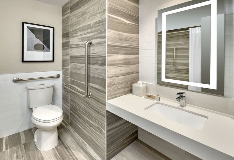 The Insignia Hotel, Sarnia, A Tribute Portfolio