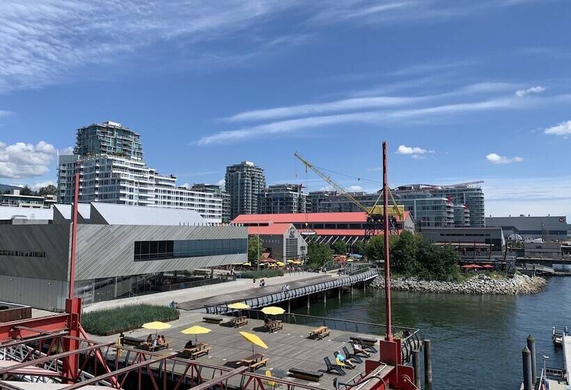 酒店 The Lonsdale Quay