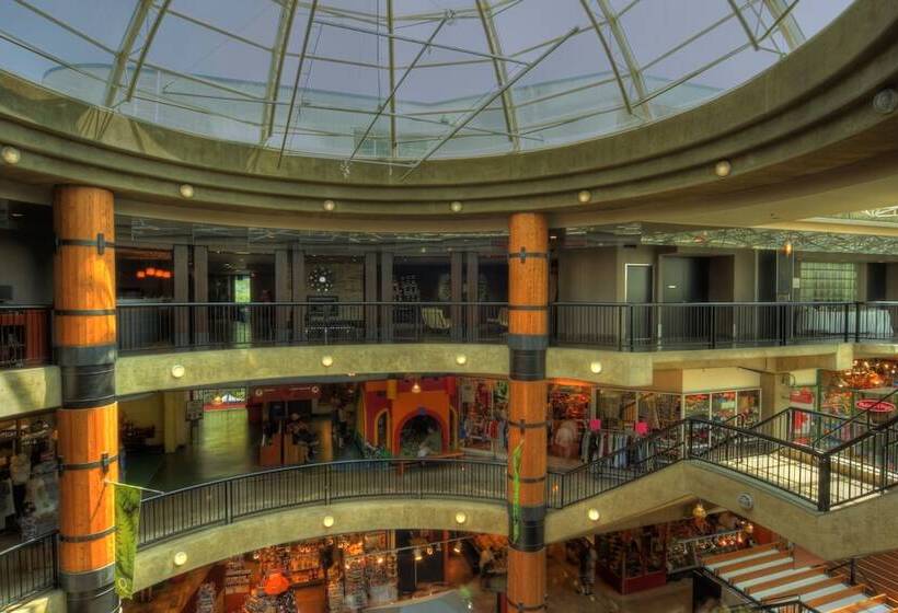 酒店 The Lonsdale Quay