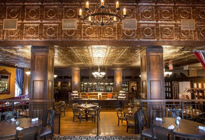 The Lord Nelson Hotel & Suites