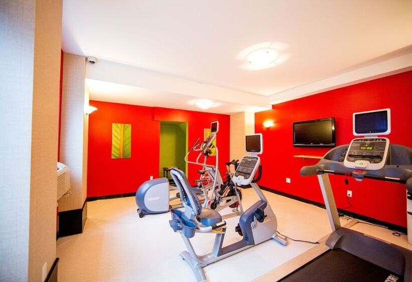 The Lord Nelson Hotel & Suites