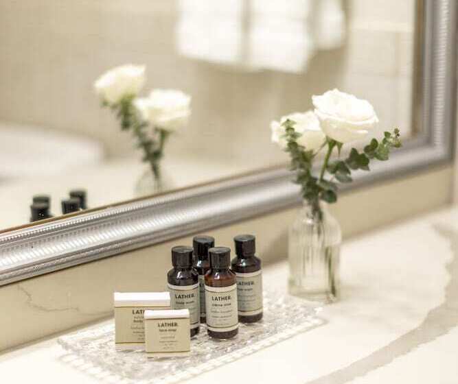 The Lord Nelson Hotel & Suites