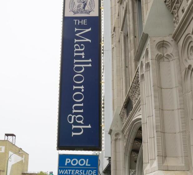 호텔 The Marlborough