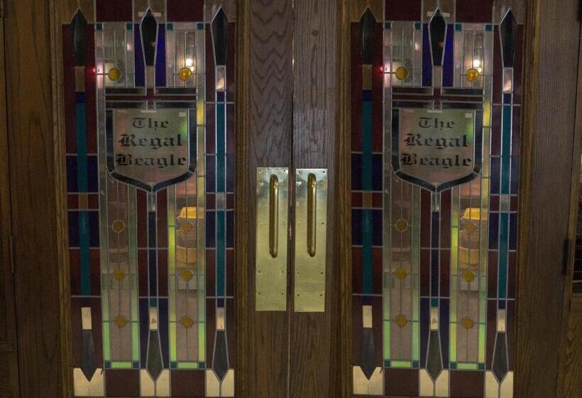 호텔 The Marlborough