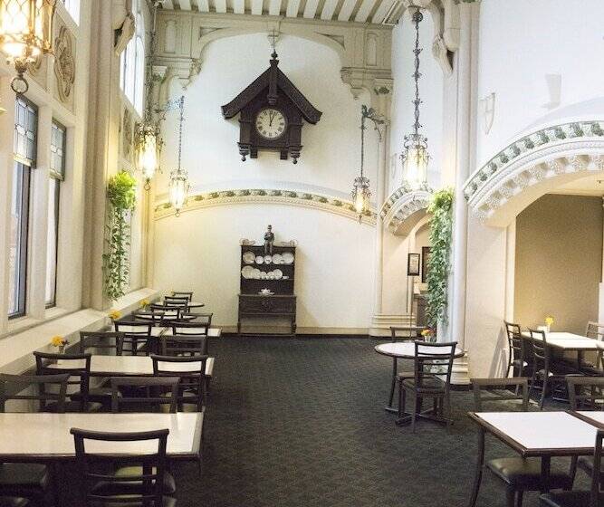 호텔 The Marlborough