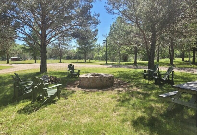 فندق The Normaway Inn