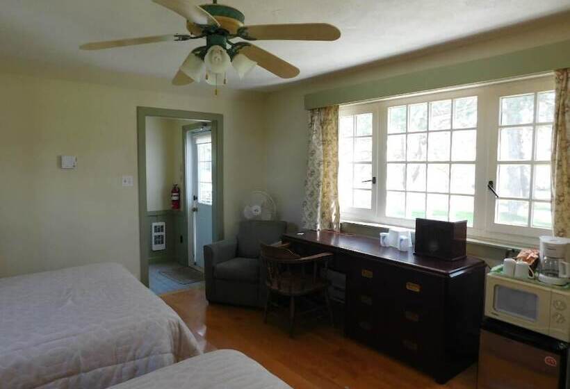 فندق The Normaway Inn