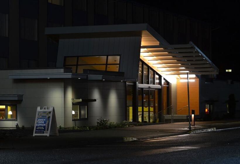 בית מלון כפרי The Pacific Inn