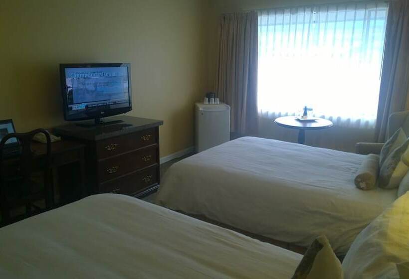 בית מלון כפרי The Pacific Inn