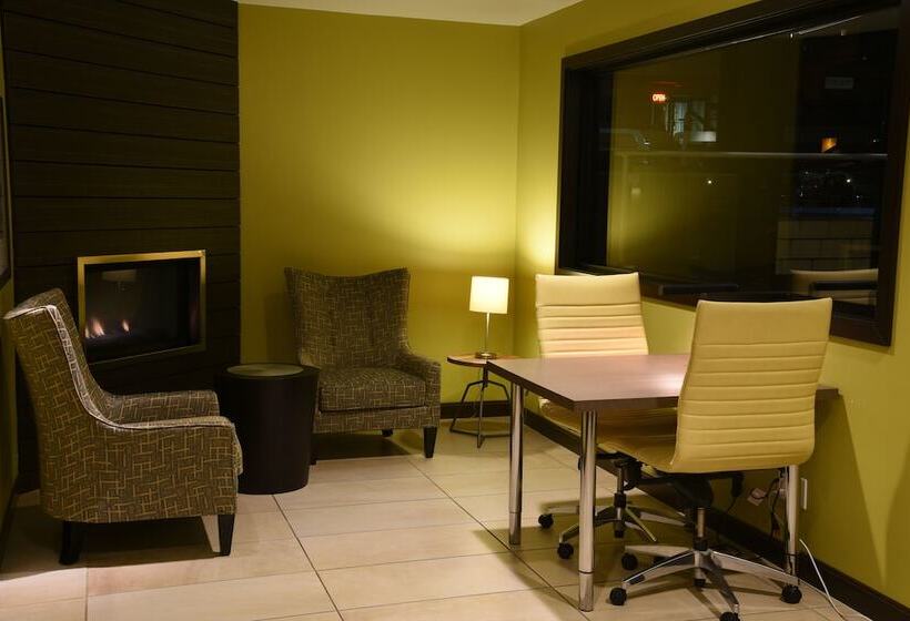 בית מלון כפרי The Pacific Inn