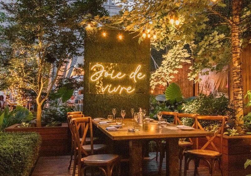 فندق The Ritzcarlton, Montreal