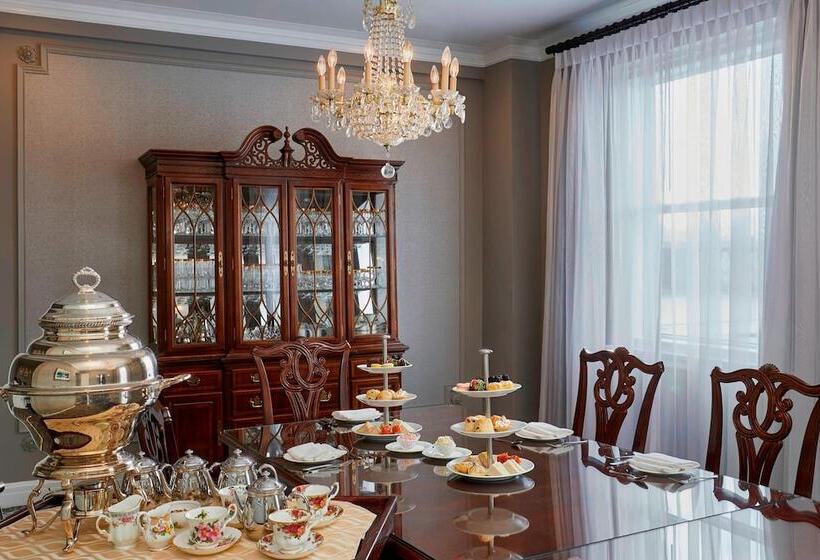 The Hotel Saskatchewan, Autograph Collection