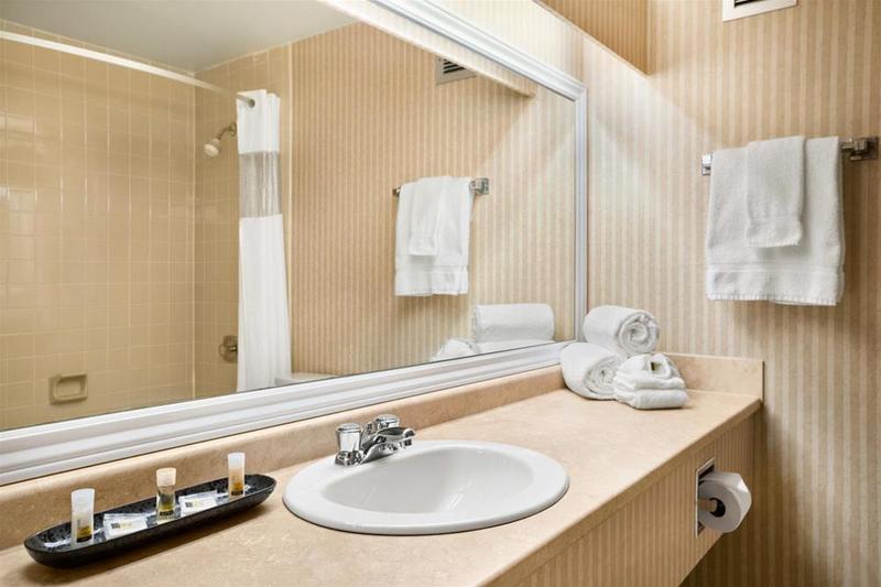 The Senator Hotel & Conference Center Timmins