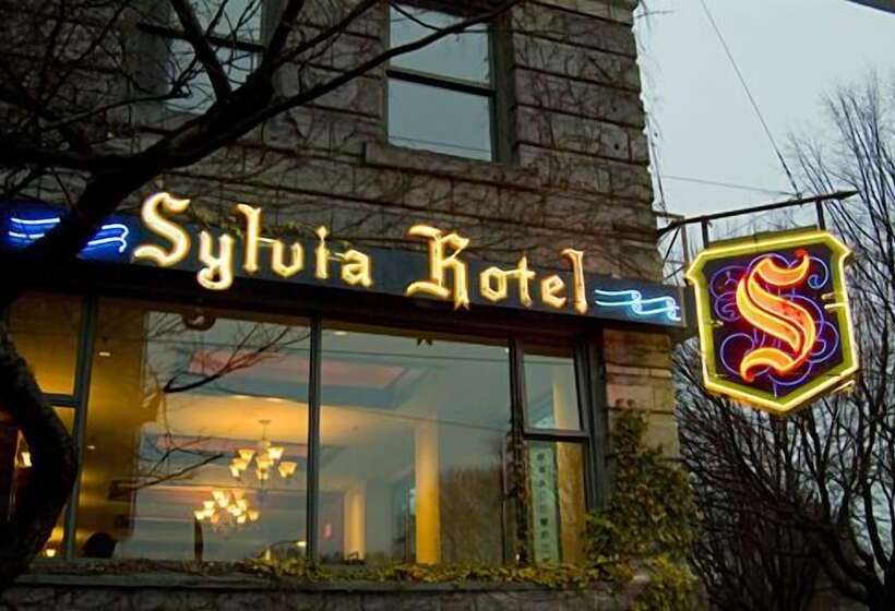 هتل The Sylvia