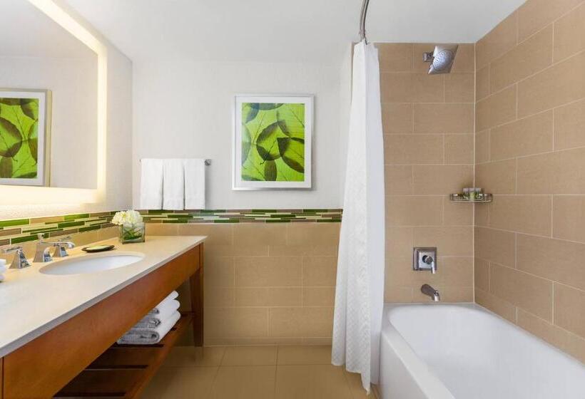 ホテル The Westin Ottawa