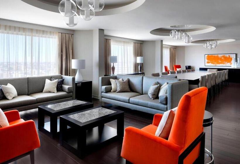 ホテル The Westin Ottawa