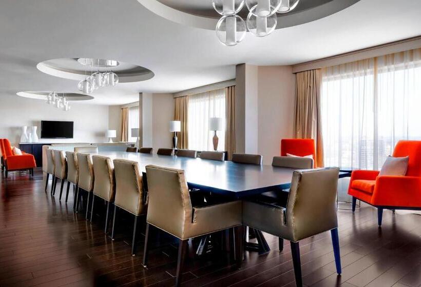 ホテル The Westin Ottawa