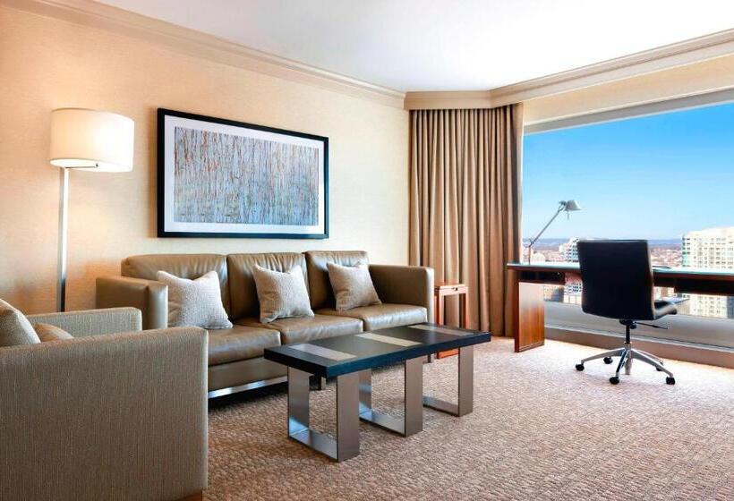 ホテル The Westin Ottawa